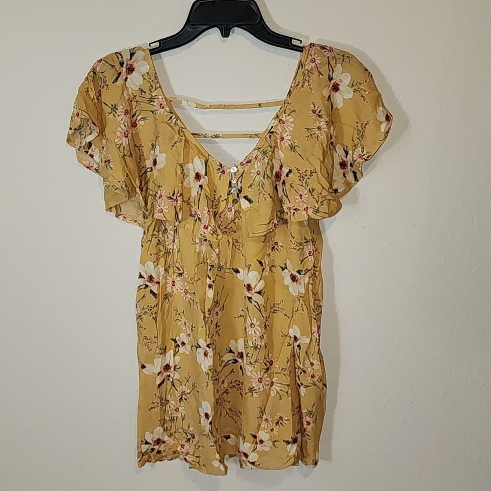 Doe and Rae Womens Top Size M Yellow Floral Sleeve Romantic NWOT